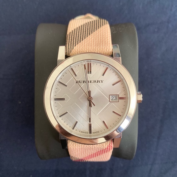 burberry heritage beige leather watch